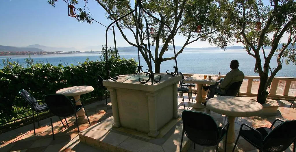 *** Pensionat Villa Segetski Dvori Donji Seget Kroatien