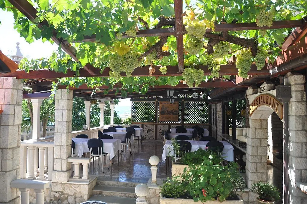 Guest house Villa Segetski Dvori - Tradition Since 1964 Seget Donji